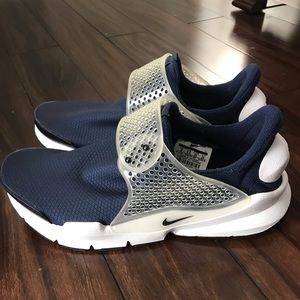 Women’s Nike Sock Dart